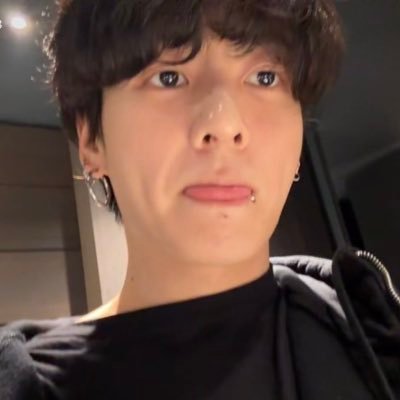 mycloverkoo's profile picture. a home of love for my little euphoria ♥︎