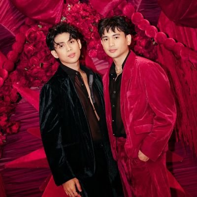 Carlazz071329's profile picture. 