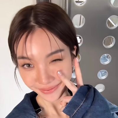 iimyourjed's profile picture. ⸝⸝ comfort : @ormmormm + 00k ꒱ love 𓂃˒˒ ˚✿