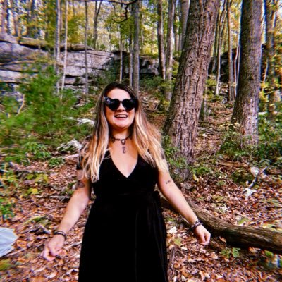 onceuponaweeny's profile picture. I say things on here 📣 and i make custom art ✨