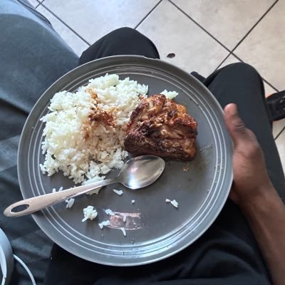 msuzoooo's profile picture. 