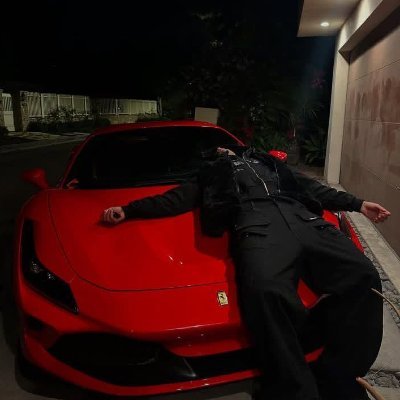 mntzeraa's profile picture. 