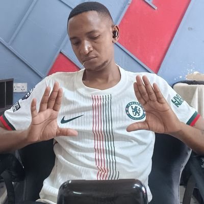 1ts_petr's profile picture. Light Mode// BA👟// Less irritable than I may seem
//📌Wellness// @Saints// @ChelseaFC