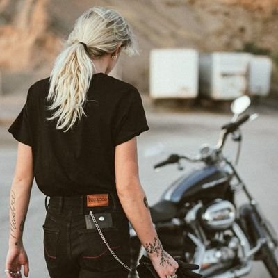 blakshadowgirl's profile picture. 