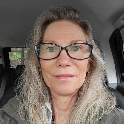 genxgardener's profile picture. Growing salads & herbs✨️Mom to ASD Son💚