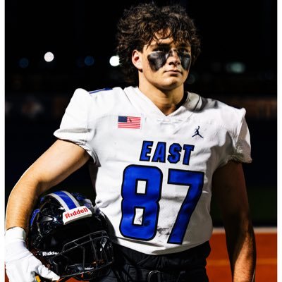 HunterLong2009's profile picture. Lincoln-Way East IL. 2027, Football/Hockey/T-F. 3.2 GPA 6’1 220lbs TE/LB/LS. #87 NCAA# 2406323888 Rubio LS 4⭐️ @phantoms_aaa 312-438-0555 hunterlong2009@gmail