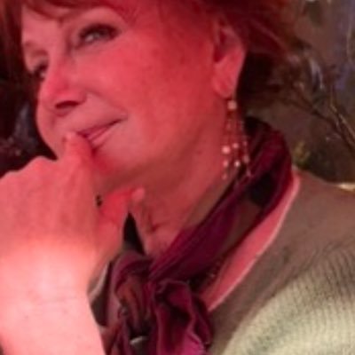 JoelleLosfeld's profile picture. 