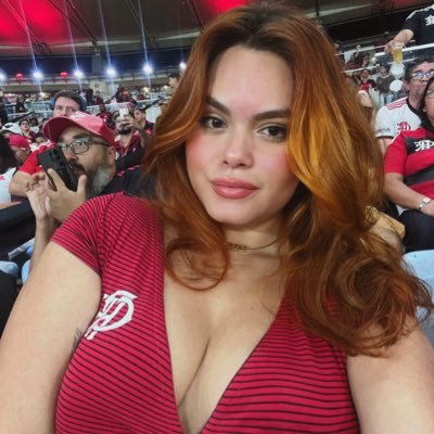 thapfz's profile picture. Girls like memes and money