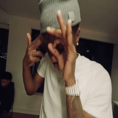 naofodocomvcskk's profile picture. raf simons 

@t44vs