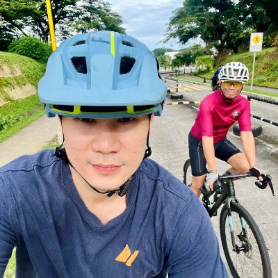 axixilac's profile picture. Building my path with quiet consistency and clear purpose