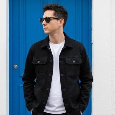 perfil5agoravai's profile picture. lunático, distante e inconsciente da realidade | aqui falo de filosofia, magia, astrologia, desabafo e memes | comentarista oficial da @altatractoriana