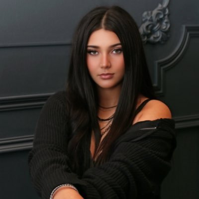 ValeriaS_music's profile picture. Pre-save Pinky Promises now! https://t.co/xYhFwSjK4f