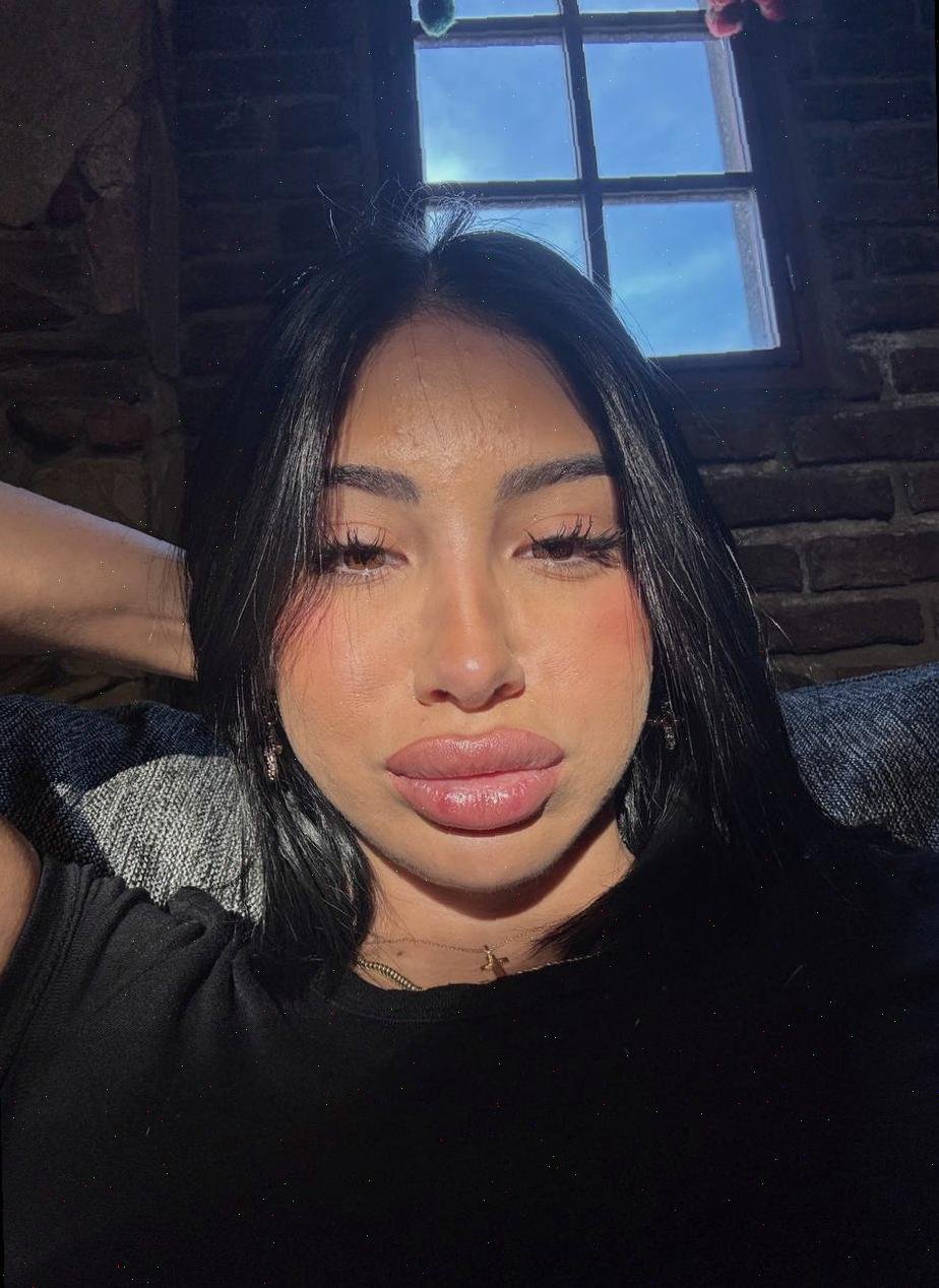 akamed11's profile picture. i'm equal parts sugar and mischief