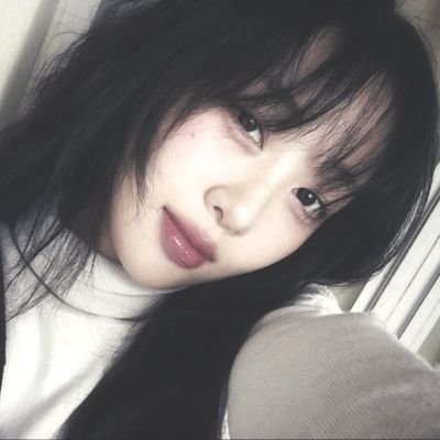 heevelvet's profile picture. ㅤ ㅤ      ──   ⭒۟ . hundred broken hearts. ♥

ㅤㅤ