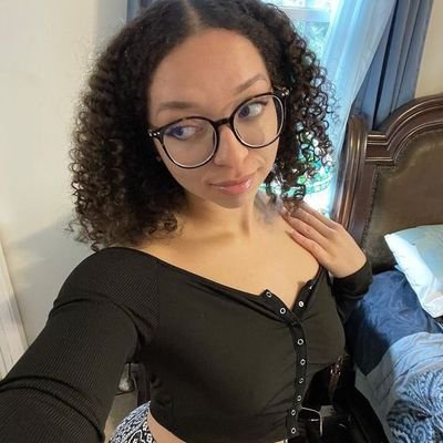 ZarianaSmi88774's profile picture. 