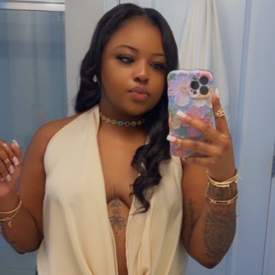 1of1sdc's profile picture. 1 of 1 💕 | HER Vibe is PRETTY🫶🏾