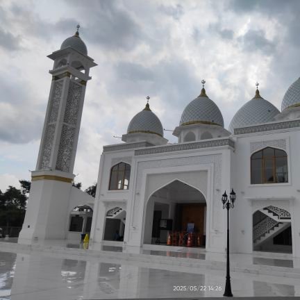 Rahmawati19584's profile picture. 