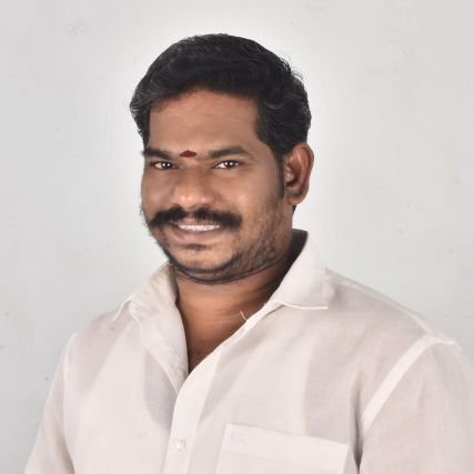 WinVinesh's profile picture. 