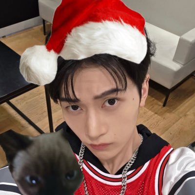 seokryudan's profile picture. 