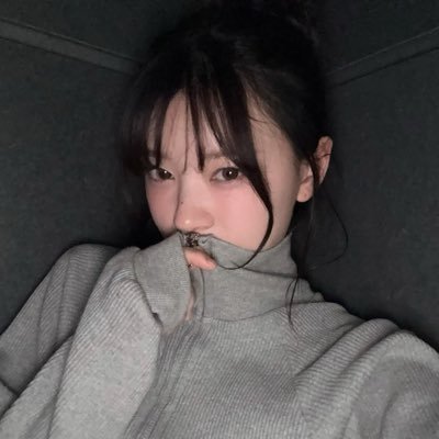 adeptisuk's profile picture. 