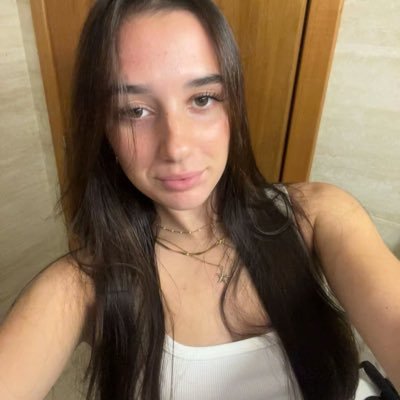 tildeganzax's profile picture. 18, @fcporto