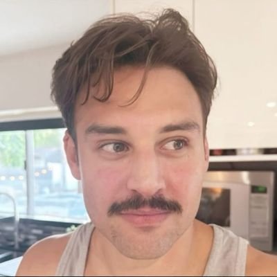 insulincake's profile picture. ⋆˖ felix lee〔skz〕&' eddie diaz〔911〕preggers!⋆ ࣪ baseball and iwtv here and there