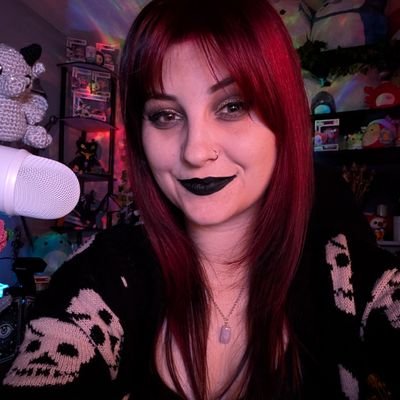 KikiPendragon_'s profile picture. Chronically Ill 
🎮 Twitch Affiliate
🔴 YouTuber
🧶 Artist
☠️Metal and Tattoos
⚔️ TTRPG Enjoyer
🟣 Live Tuesday-Friday 2:30EST
📧 kikipttv@gmail.com
⬇️ Channels