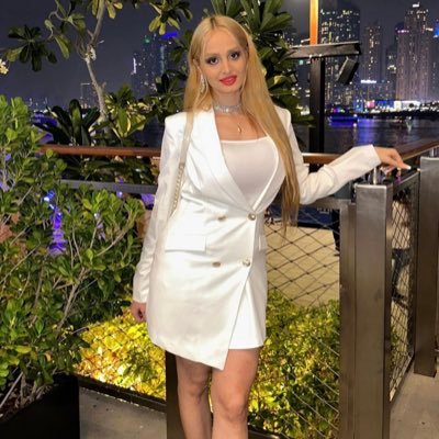 HickJenny1edy's profile picture. My greatest joy is putting a smile on the faces of others☸️