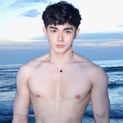 mattdizonx's profile picture. im just a boi