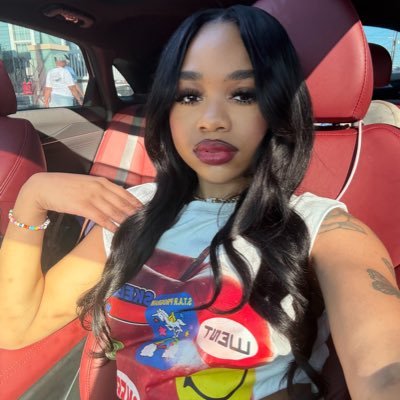 itgirlcaige's profile picture. 