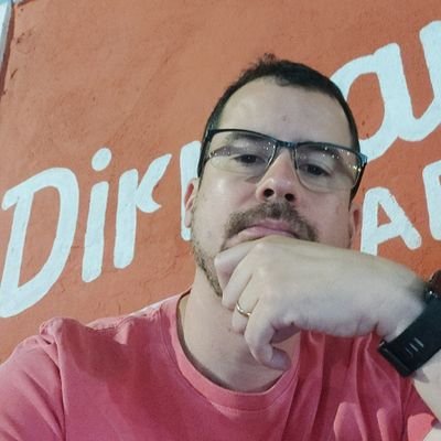 jpaulocmendonca's profile picture. Filho, irmão, pai, marido, tio, padrinho e torcedor do Santa Cruz.