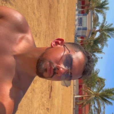 Husamh3's profile picture. IE engineering at #taibaEng 41👷🏽‍♂️#ALAHLI_FC 👑💚 حمدلله دائما و أبدا🙏♌️