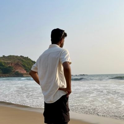 shakirfarhan12's profile picture. Full Stack Developer🚀 | Freelancer | Self Learner💻 | Sharing things I feel🫢