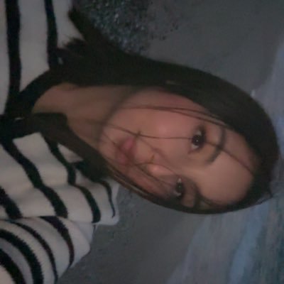 ahhllleem's profile picture. 🦢