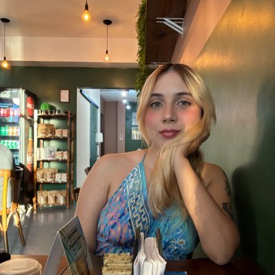 ellexstudy's profile picture. pain is temporary, a medical degree is forever. eccl 3:1 🕊️