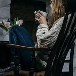 awhohui46684's profile picture. 