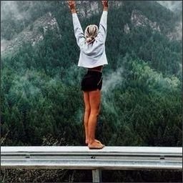 evuhic24862's profile picture. 