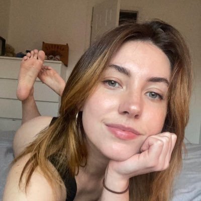 emilyjames_34's profile picture. 