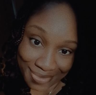 ChiomaMaureenO's profile picture. BMLS in view || I ask uncomfortable questions and write about them till they sound beautiful. ✨