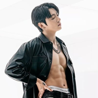 Inkintheveins's profile picture. 25 ~ 𝖎𝖓𝖐 𝖙𝖆𝖙𝖙𝖔𝖔 𝖆𝖗𝖙𝖎𝖘𝖙 #RPG