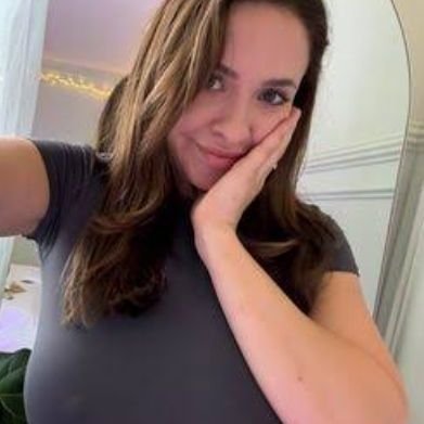 Mary39339589393's profile picture. 