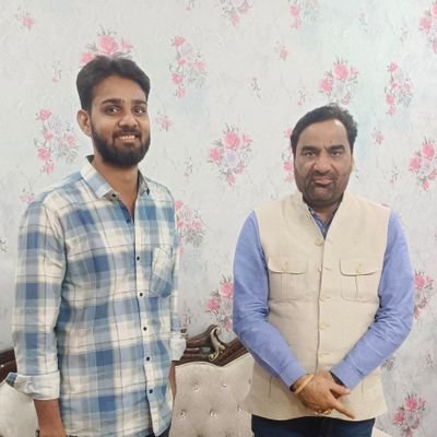 Yadavsu91284324's profile picture. 