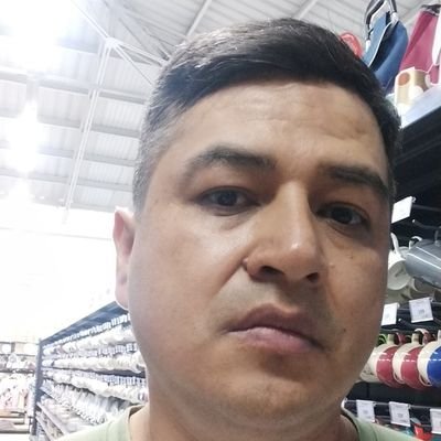 cris72641's profile picture. 