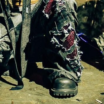 paranoiavomitei's profile picture. ateísta