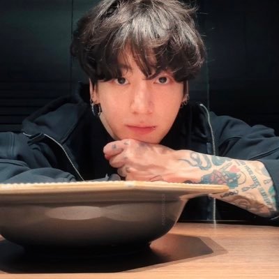 bts_v_natka's profile picture. BANGTAN SONYEONDAN    ♡    jungkook’s girlfriend