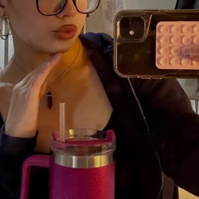 starside0's profile picture. benim zaten daha iyi onlerime yani daha iyi kisiler cikar ki zaten eren kim ki zaten ben kendi sacimi bak nisanda noldu nisanligimi kendim