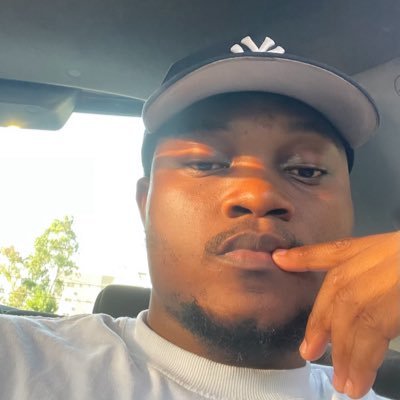 takeriskk_'s profile picture. Love God | RIP to my old account @wtfrichyy | Blue💙