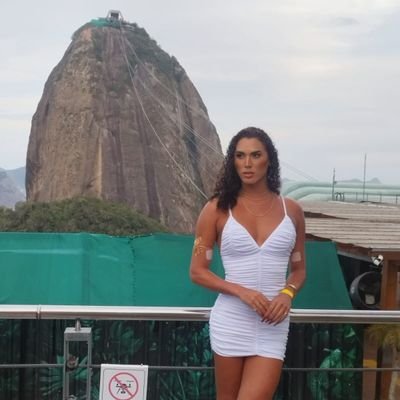 Cachinhos_rj's profile picture. 🏳️‍⚧️ᴛʀᴀɴꜱꜰᴏʀᴍᴀɴᴅᴏ ꜱᴏɴʜᴏꜱ. ✨ ɴᴏᴠɪɴʜᴀ, ᴄᴀᴄʜᴇᴀᴅᴀ ᴇ ᴘʀᴏɴᴛᴀ ᴘᴀʀᴀ ʙʀɪʟʜᴀʀ. 🎀 • Somente jobs! 💸
https://t.co/8gqAadvR31 | C/Principal @PriCarioca__