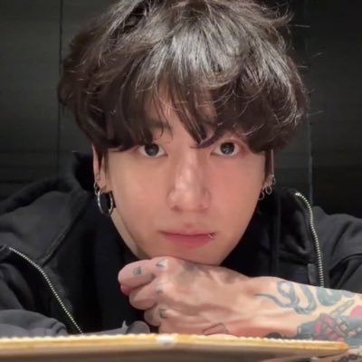 ranim_jungkook's profile picture. i love my cat and bts • ♡