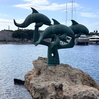 BelleRideaux's profile picture. Same on Bsky | Purveyor of #FirstWorldProblems I⚜️Pistolette Twitter⚜️| Scorpio Coven | Probably Humming Unknown/Nth 🪽| My Angels Are Drunk | All tweets my own